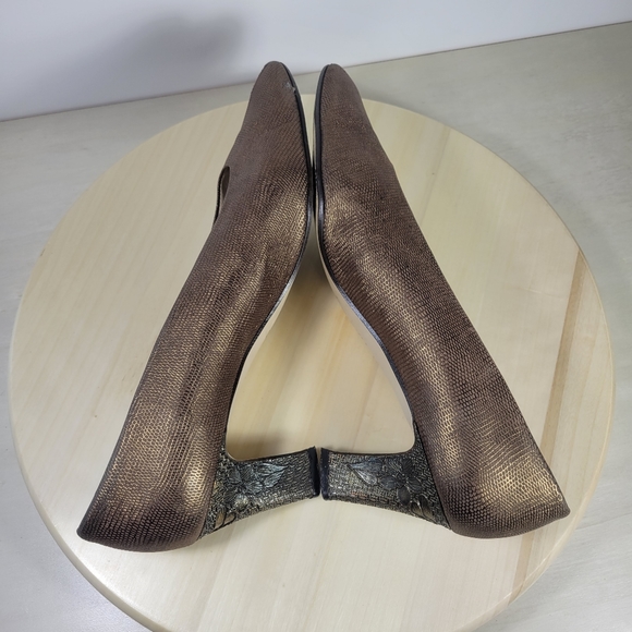 Proxy Vintage Bronze Heels Womens Size 12 N Made In Spain - Picture 6 of 11